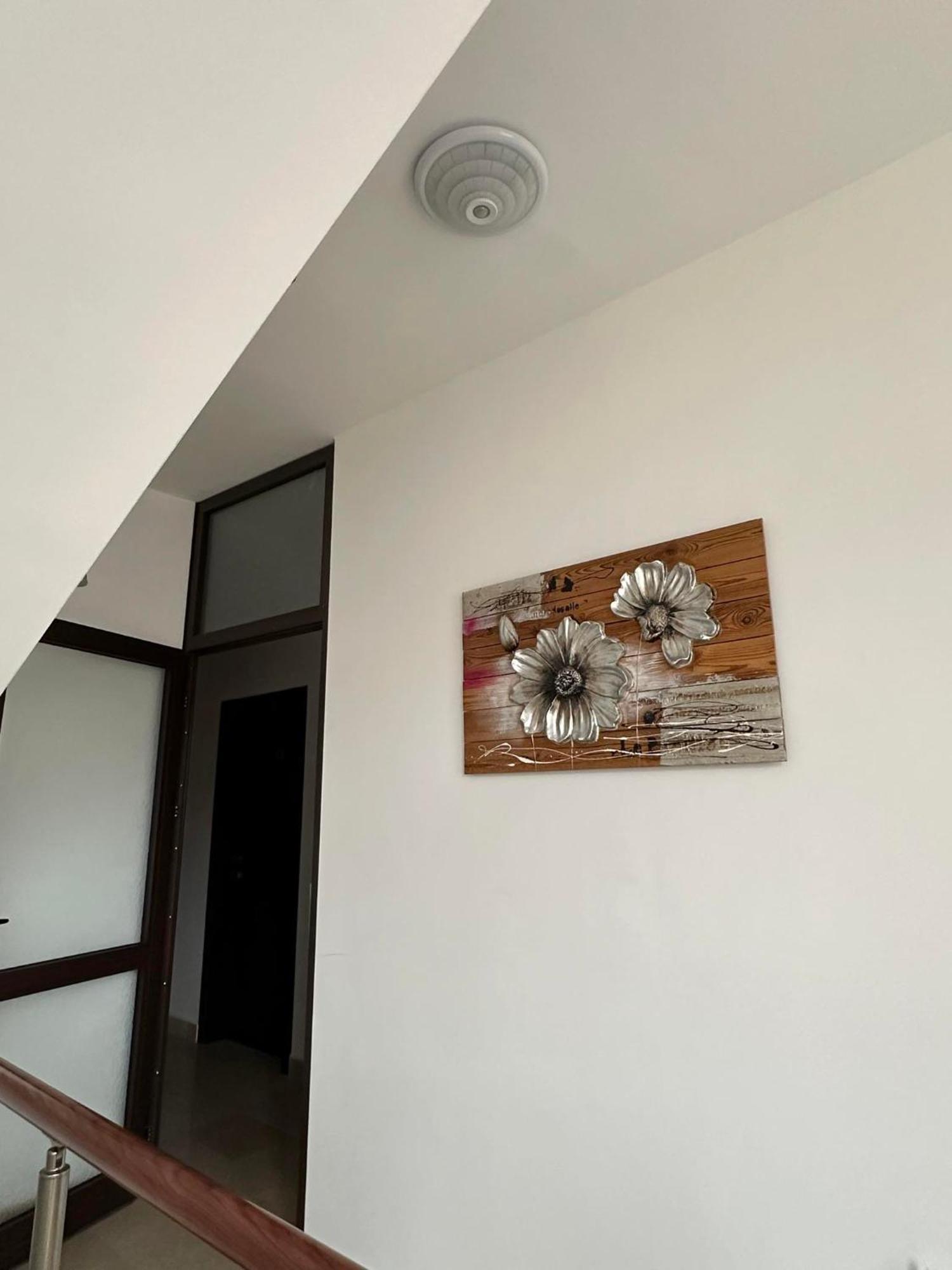 Бялата Къща Hotell Chakalarovo Exteriör bild